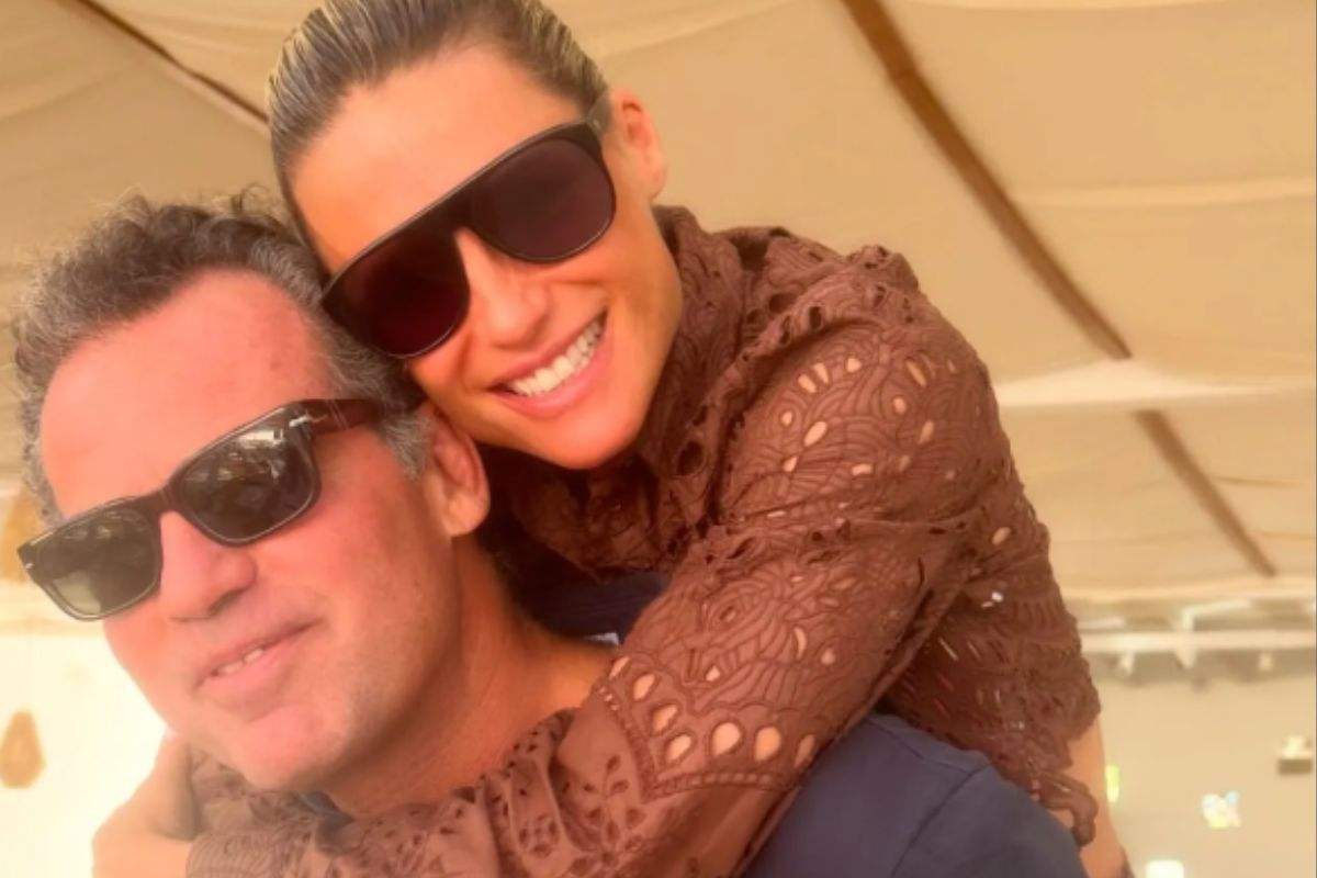 Hunziker e Trochetti Provera abbracciati