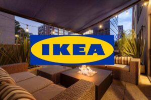 logo ikea e terrazzo arredato