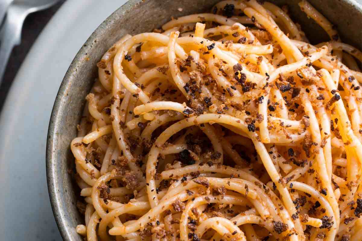 spaghetti del saponaro nel piatto